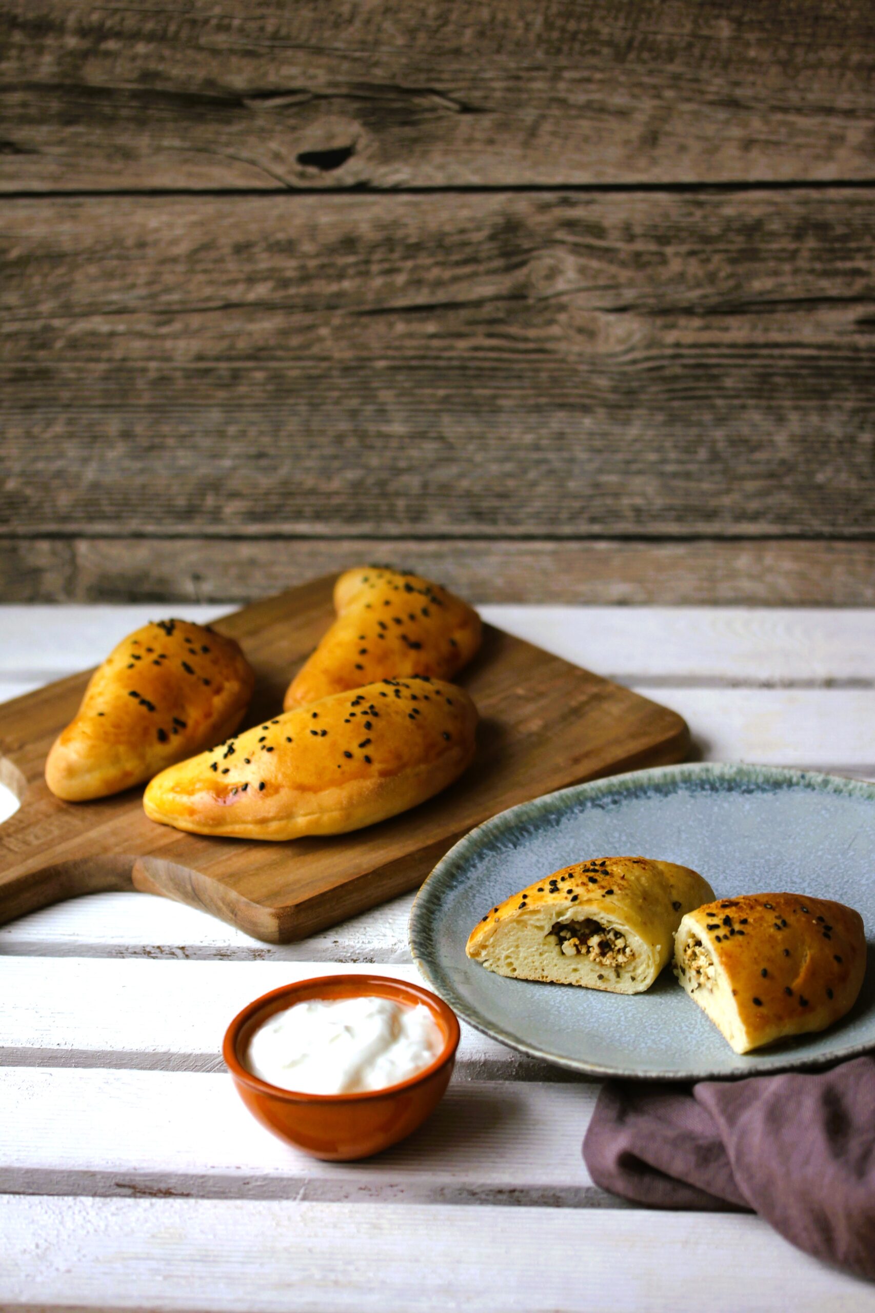 Pamuk Poaca - Fluffige arabische Teigtaschen mit Käsefüllung - Kochliebe